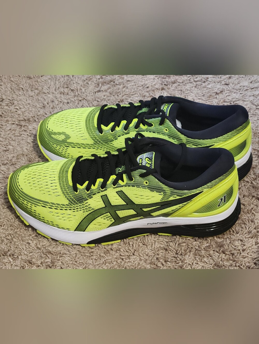Asics Gel Nimbus 21 Lite Show